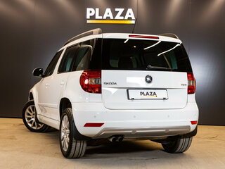 2015 Skoda Yeti I Рестайлинг, белый, 1079000 рублей, вид 4