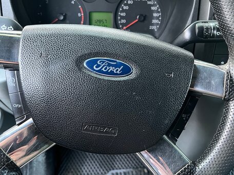 2013 Ford Transit, чёрный, 1090000 рублей, вид 4