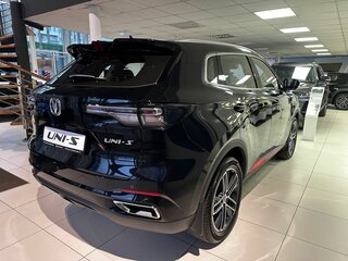 2025 Changan UNI-S I, чёрный, 3179900 рублей, вид 4