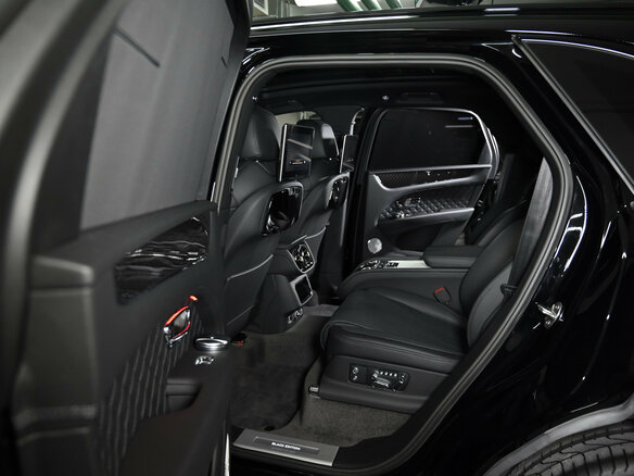 2025 Bentley Bentayga I Рестайлинг, чёрный, 45000000 рублей - вид 13