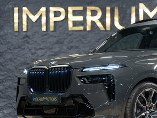 2026 BMW X7 40i I (G07) Рестайлинг, серый, 17690000 рублей, вид 4