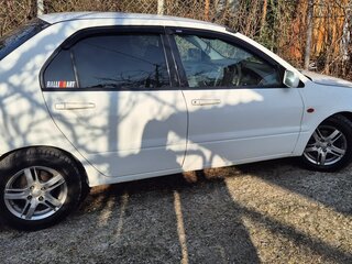 2000 Mitsubishi Lancer Cedia IX, белый, 370000 рублей, вид 4