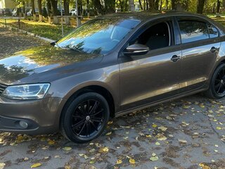 2012 Volkswagen Jetta VI, коричневый, 830000 рублей, вид 1