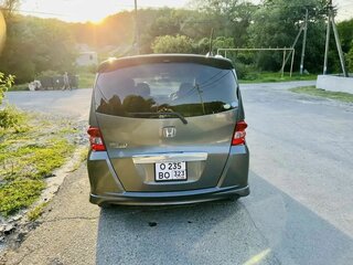 2010 Honda Freed I, серый, 1060000 рублей, вид 4