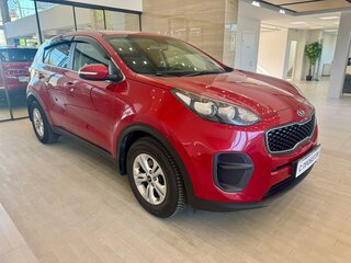 2018 Kia Sportage IV, красный, 1639990 рублей, вид 3