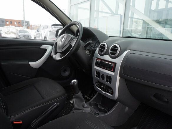 2013 Renault Sandero Stepway I, красный - вид 16