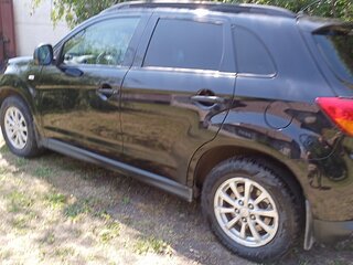 2013 Mitsubishi ASX I Рестайлинг, чёрный, 800000 рублей, вид 3