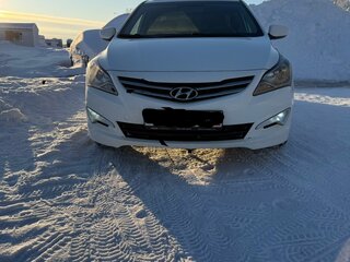 2015 Hyundai Solaris I Рестайлинг, белый, 1100000 рублей, вид 3