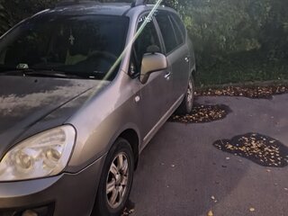 2009 Kia Carens II (UN), серебристый, 550000 рублей, вид 2