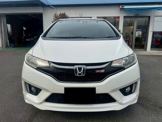 2019 Honda Fit III Рестайлинг, белый, 874000 рублей, вид 2