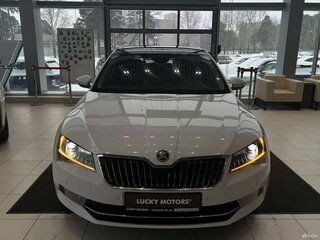 2015 Skoda Superb III, белый, 1867000 рублей, вид 3