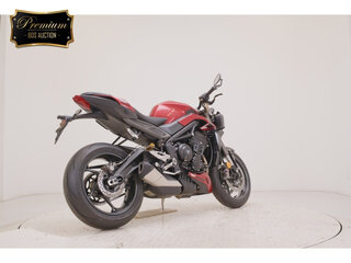 2025 Triumph Street Triple, красный, 1100000 рублей, вид 5