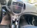 2013 Chevrolet Aveo II, синий, 470000 рублей - вид 6