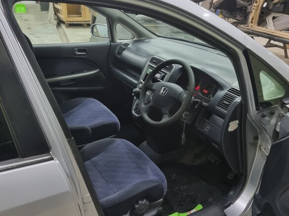 2002 Honda Stream I, серый, 299000 рублей - вид 7