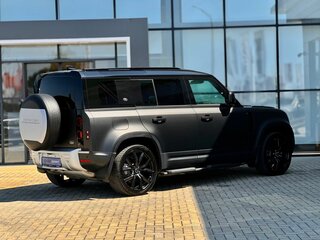 2021 Land Rover Defender 110 II, чёрный, 5010000 рублей, вид 2