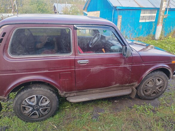 2012 Lada (ВАЗ) 2121 (4x4) I Рестайлинг, пурпурный