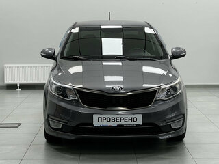 2015 Kia Rio III Рестайлинг, серый, 715000 рублей, вид 5