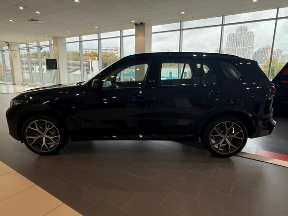 2026 BMW X5 Long 30Li IV (G05/G18) Рестайлинг, чёрный, 10000000 рублей - вид 5