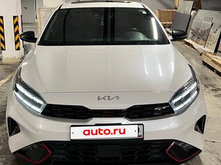2021 Kia Forte III Рестайлинг, белый, 2300000 рублей, вид 1