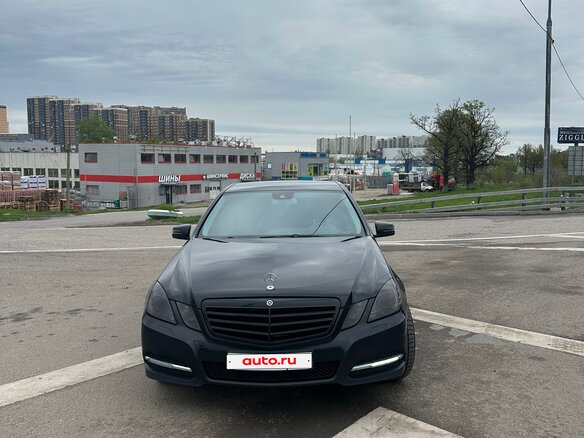 2011 Mercedes-Benz E-Класс 300 IV (W212, S212, C207), чёрный, 1750000 рублей - вид 1
