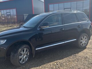 2007 Volkswagen Touareg I Рестайлинг, чёрный, 1050000 рублей, вид 4