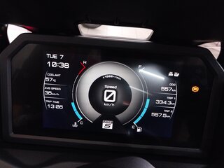2025 Yamaha TMAX, серый, 1595000 рублей, вид 5