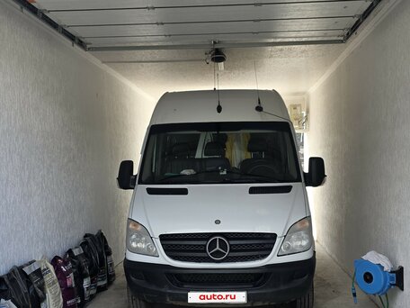 2011 Mercedes-Benz Sprinter, белый, 2990000 рублей, вид 2