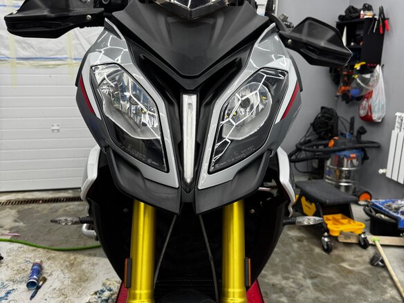 2017 BMW S 1000 XR, серебристый, 1170000 рублей - вид 4