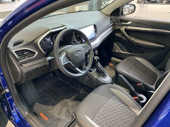 2026 Lada (ВАЗ) Vesta SW I Рестайлинг (NG), синий, 1885000 рублей - вид 7