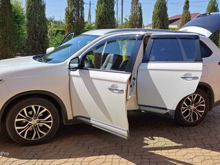2016 Mitsubishi Outlander III Рестайлинг 2, белый, 2000000 рублей, вид 5