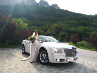 2008 Chrysler 300C I, белый, 2400000 рублей, вид 4