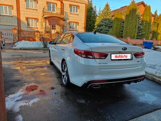 2017 Kia Optima IV, белый, 2100000 рублей, вид 3