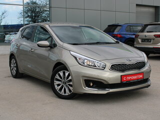 2017 Kia Ceed II Рестайлинг, серебристый, 1369000 рублей, вид 1