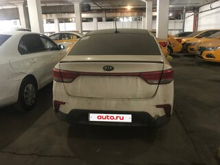2019 Kia Rio IV, белый, 530000 рублей, вид 2
