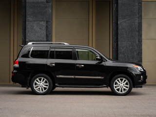 2012 Lexus LX 570 III Рестайлинг, чёрный, 3900000 рублей, вид 3