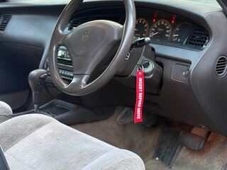 1992 Toyota Crown IX (S140), белый, 650000 рублей, вид 5