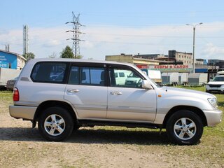 2002 Toyota Land Cruiser 100 Series Рестайлинг 1, серебристый, 1650000 рублей, вид 4