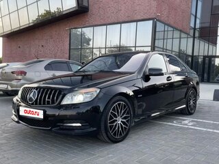 2011 Mercedes-Benz C-Класс 180 BlueEFFICIENCY III (W204), чёрный, 1440000 рублей, вид 1