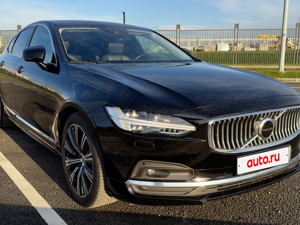 2021 Volvo S90 II Рестайлинг, чёрный