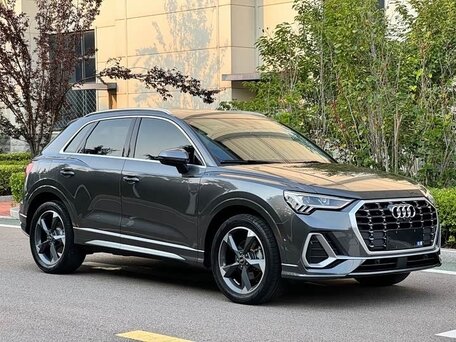 2023 Audi Q3 35 TFSI II (F3), серый, 2640000 рублей, вид 1