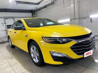 2022 Chevrolet Malibu IX Рестайлинг, жёлтый, 2100000 рублей, вид 3