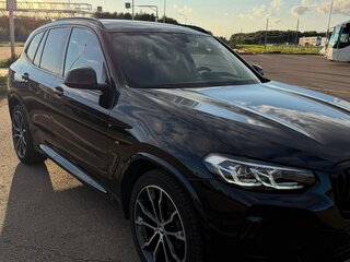 2021 BMW X3 30i xDrive III (G01) Рестайлинг, чёрный, 5200000 рублей, вид 3