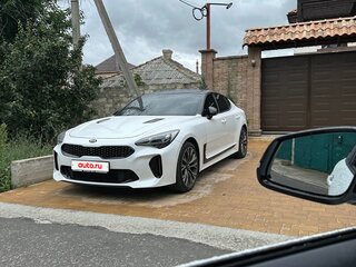 2018 Kia Stinger I, белый, 2720000 рублей, вид 1