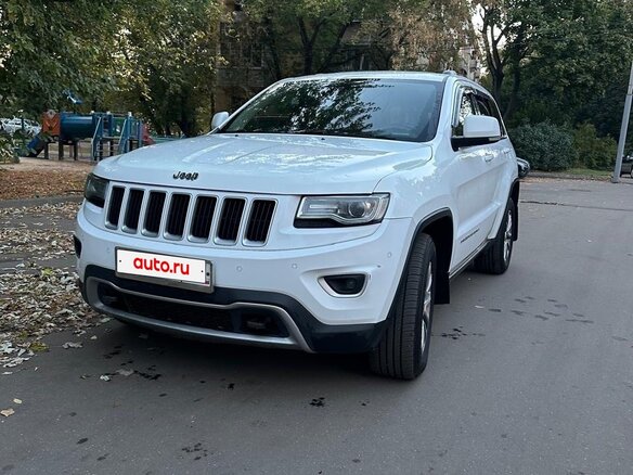 2013 Jeep Grand Cherokee IV (WK2), белый, 1700000 рублей - вид 1