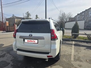 2021 Toyota Land Cruiser Prado 150 Series Рестайлинг 3, белый, 4900000 рублей, вид 2