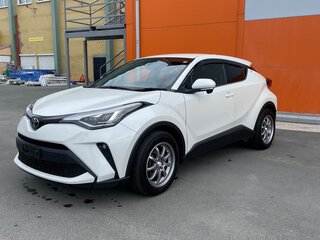 2020 Toyota C-HR I Рестайлинг, белый, 2400000 рублей, вид 1