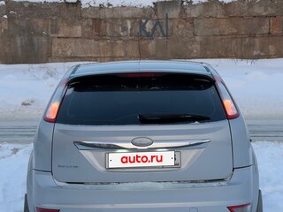 2008 Ford Focus II Рестайлинг, серебристый, 520000 рублей, вид 4