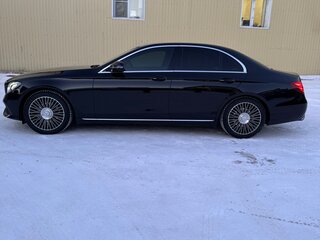 2016 Mercedes-Benz E-Класс 200 V (W213, S213, C238), чёрный, 3230000 рублей, вид 3