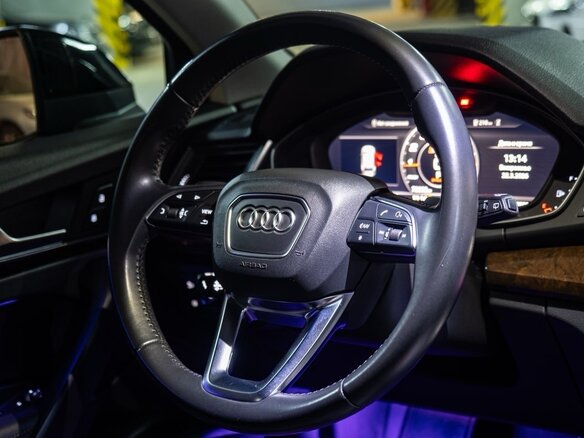 2019 Audi Q5 II (FY), чёрный, 3490000 рублей - вид 10