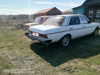 1984 Mercedes-Benz W123 300, белый, 255555 рублей, вид 3